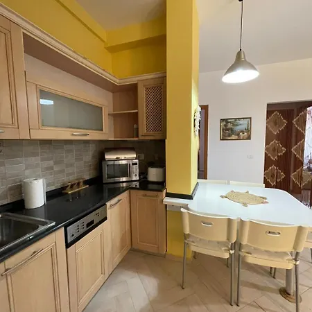 Gaia's Апартаменты Голем